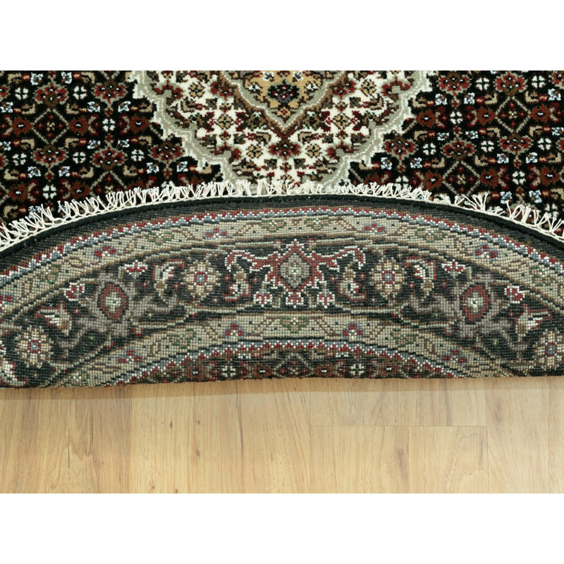 Fread One-of-a-Kind 4' Round Area Rug in