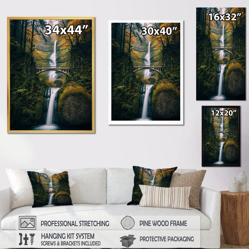 Oregon Multnomah Falls, paysage sur toile, Cadre naturel flottant, H 44 po x l 34 po x P 1,5 po