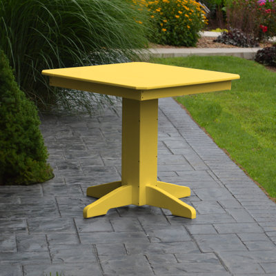 Table de salle à manger en plastique/résine Nettie
