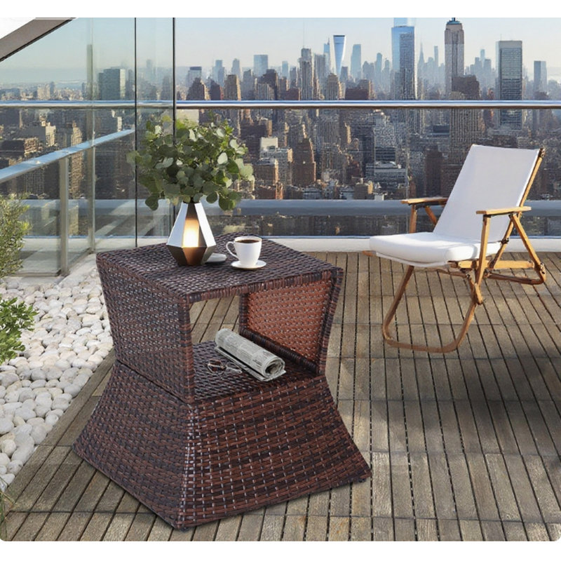 Table de bout d'extérieur avec trou pour parasol, table de bout en osier de rotin