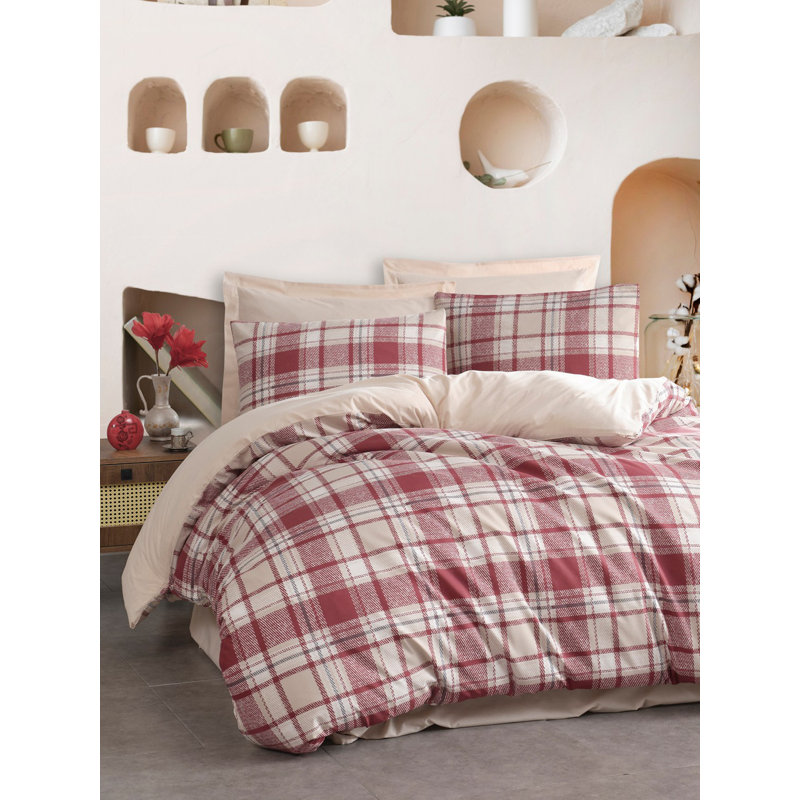 Luxurious King Quilt Cover Set (3 Pieces), Red, 94.5 x 86.6 inches | 65% Cotton / 35% Polyester, Machine Washable at 86°F, Button Closure for Quilt Cover & Envelope Pillowcases | Soft, Durable, Elegant Bedding