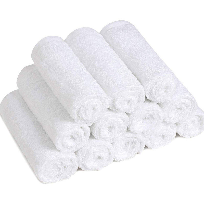 Débarbouillette Basic Basic blanche 15 x 25 pouces