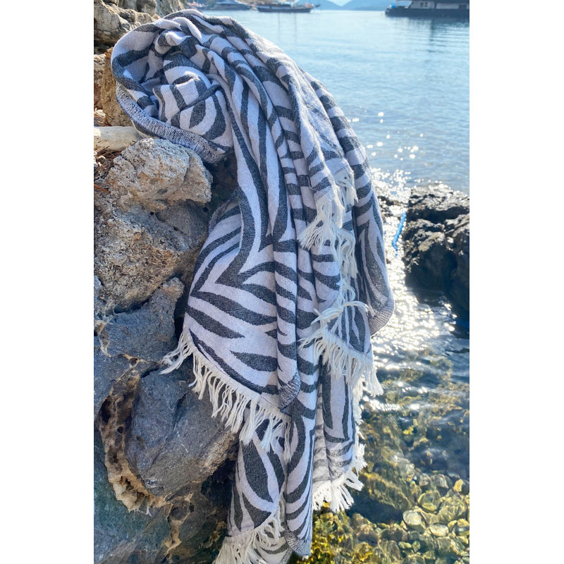 Luxueuse serviette de plage 100% coton Fouta, 35,4 po x 67,0 po | Hautement absorbant, doux et léger (7,5 oz / y²) | Lavable à la machine, idéal pour la plage, la piscine, le spa ou les voyages | Design blanc élégant