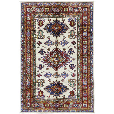 Super Kazak géométrique en quartz 3 pi 10 po x 5 pi 11 po