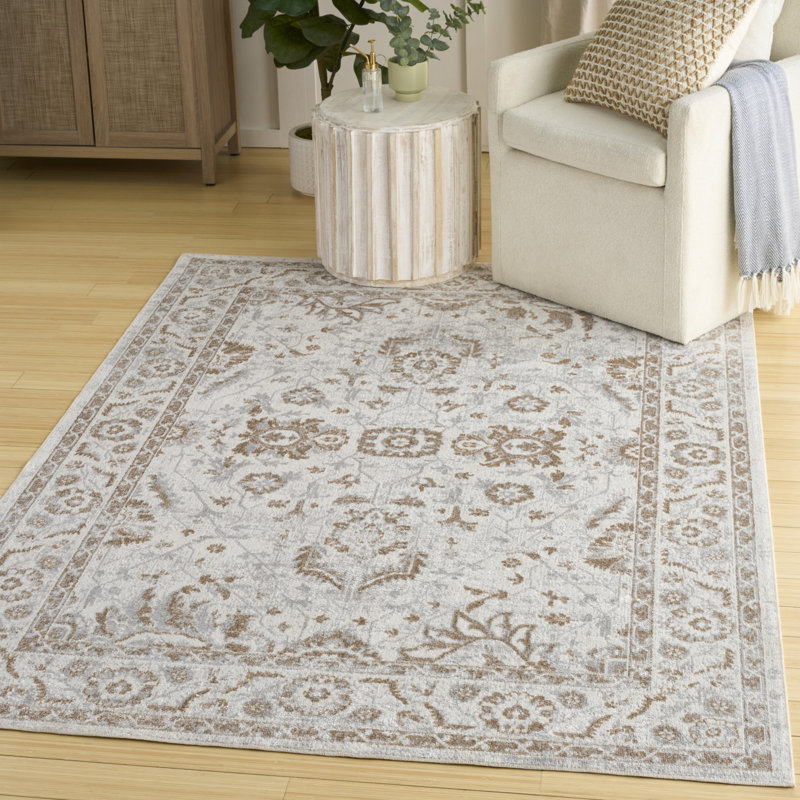 Graceanna 4' x 6' Grey Vintage Indoor Rug, Rectangle 4' x 6'