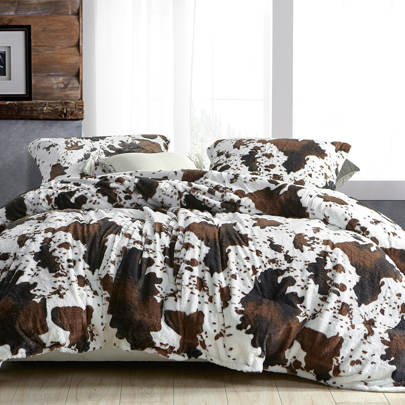 Polyester Baffle Box Stitch Animal Print Comforter Set, King Comforter + 2 Shams