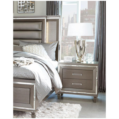 Carnstroan 2 - Drawer Nightstand 