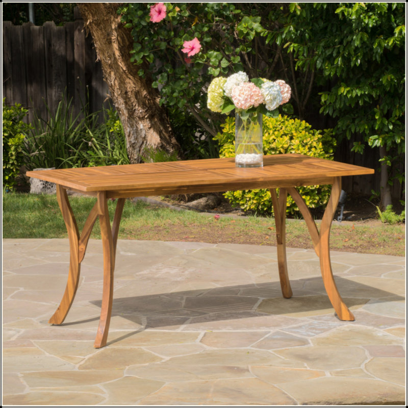 Table de salle à manger en bois massif exquise pour des soupers sereins et des décors élégants