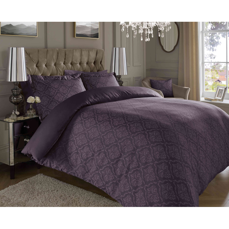 Bria Cotton Blend Damask Duvet Cover Set with Pillowcases, Double Duvet Cover + 2 Standard Pillowcases, Plum