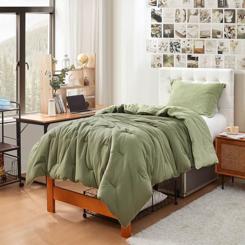 Green Yoga Pants Coma Inducer Oversized Lightweight Comforter Set, Twin Extra Long Comforter + 1 Standard Sham