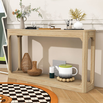 Console sophistiquée moderne avec tablette ouverte