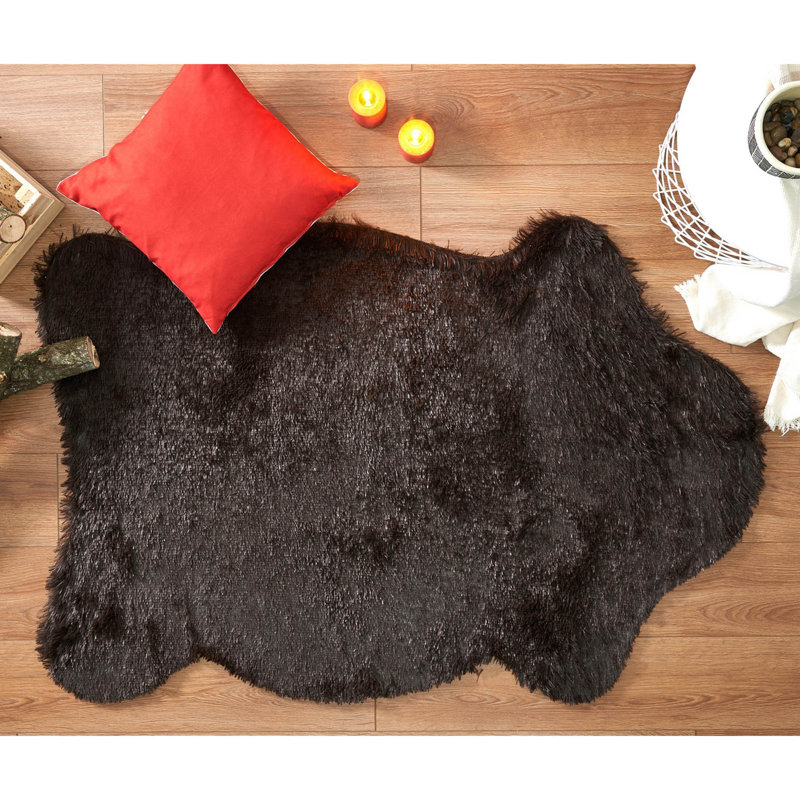 Tapis brun foncé en tissu tissé à plat à la machine Novelty Keck, Nouveauté 2 pi 4 po x 9 pi 10 po