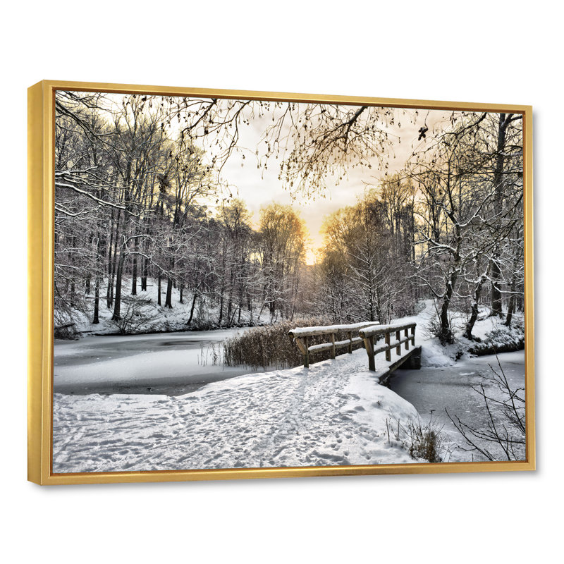 Pont en bois sur neige, rivière d'hiver - paysages, art mural sur toile, H 16 po x l 32 po x P 1 po