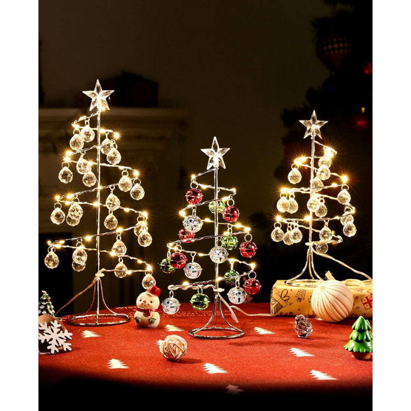 Junias Metal Novelty Lamp
