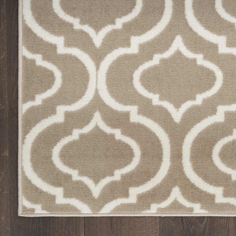 Hrisha Geometric Indoor Rug, Rectangle 7'10" x 9'10"