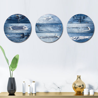 Abstract Wall Decor on Metal