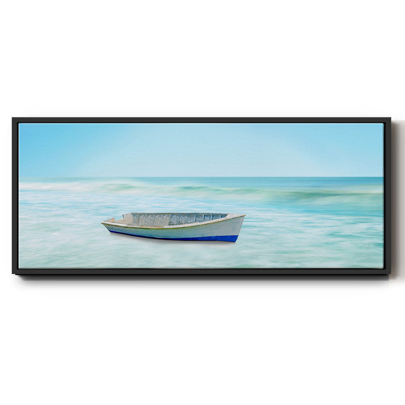 «Boat on a Beach I», toile encadrée, H 20 po x l 50 po
