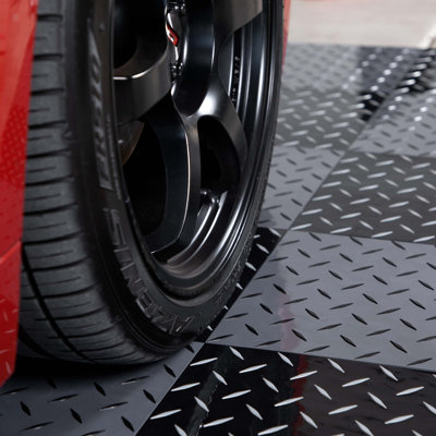 FlooringInc 5/8" Thick Nitro Pro Interlocking Garage Floor Tiles