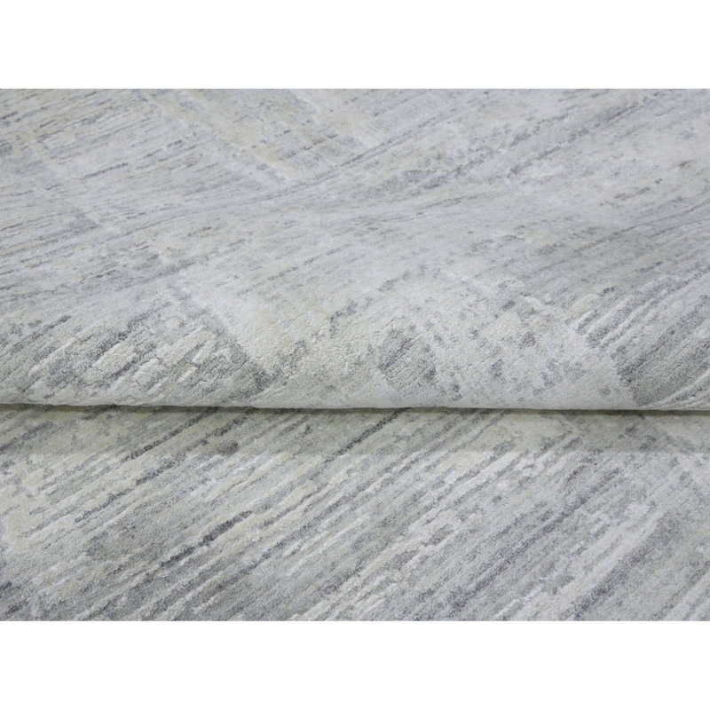 Area Rug in Ivory, Rectangle 6' x 9'