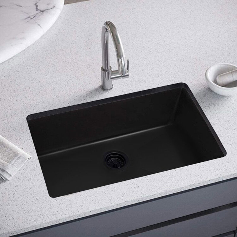 Évier de cuisine encastré 32 x 19 po à cuve simple en acier inoxydable de calibre 16, Noir mat