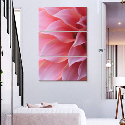Harnek Pastel Pink Petals
