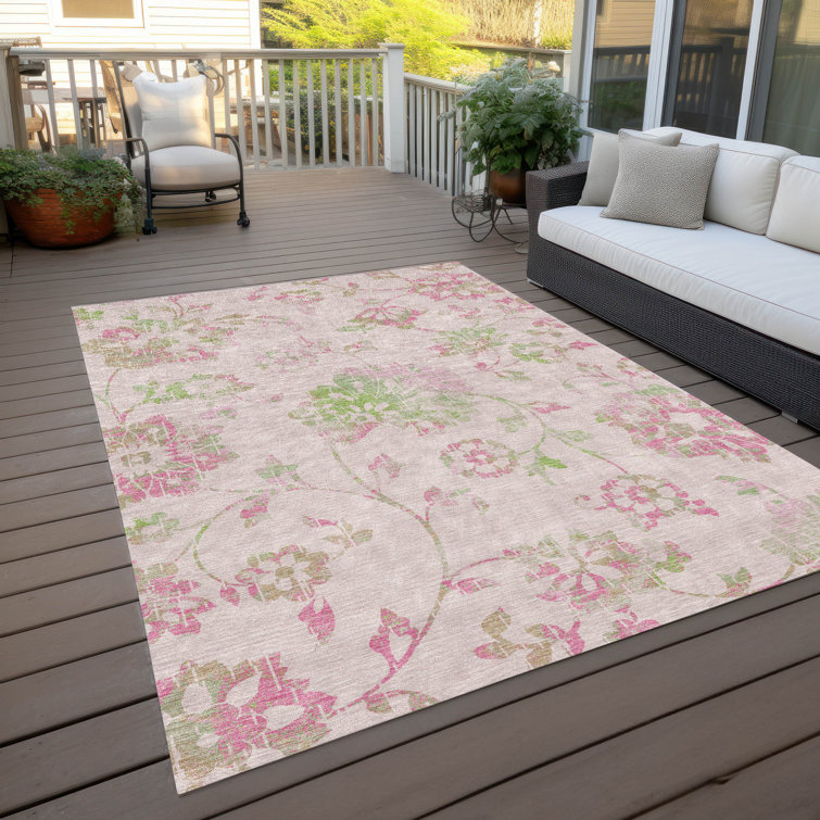 Malek Washable Floral Indoor / Outdoor Rug