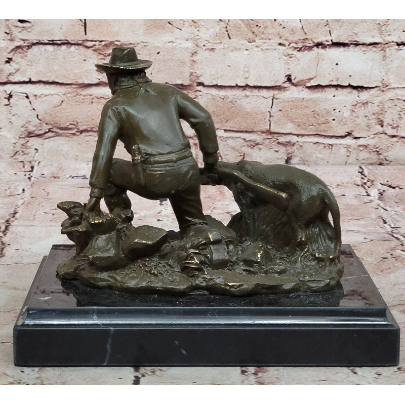 Chasseur avec chien, sculpture en bronze - art de scène de chasse de la faune par Milo