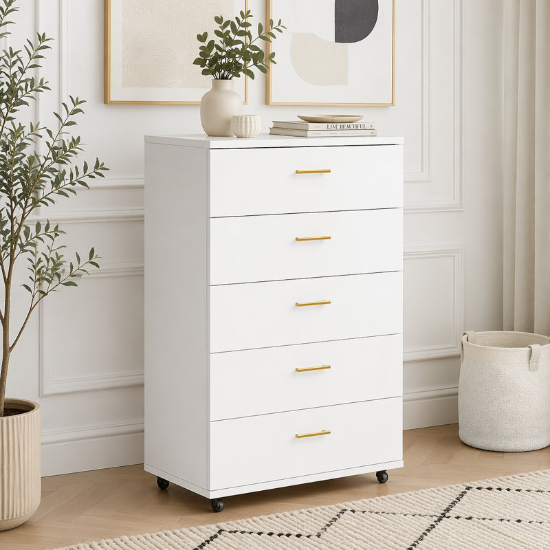 Commode blanche à 5 tiroirs avec poignées