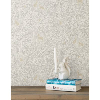 Woodland Wallpaper | Traditional / Roll - 27" x 30'