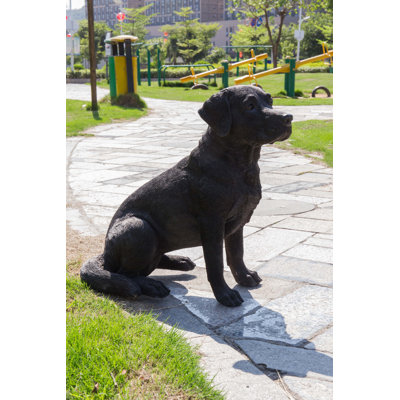 Statue Noble Labrador assis