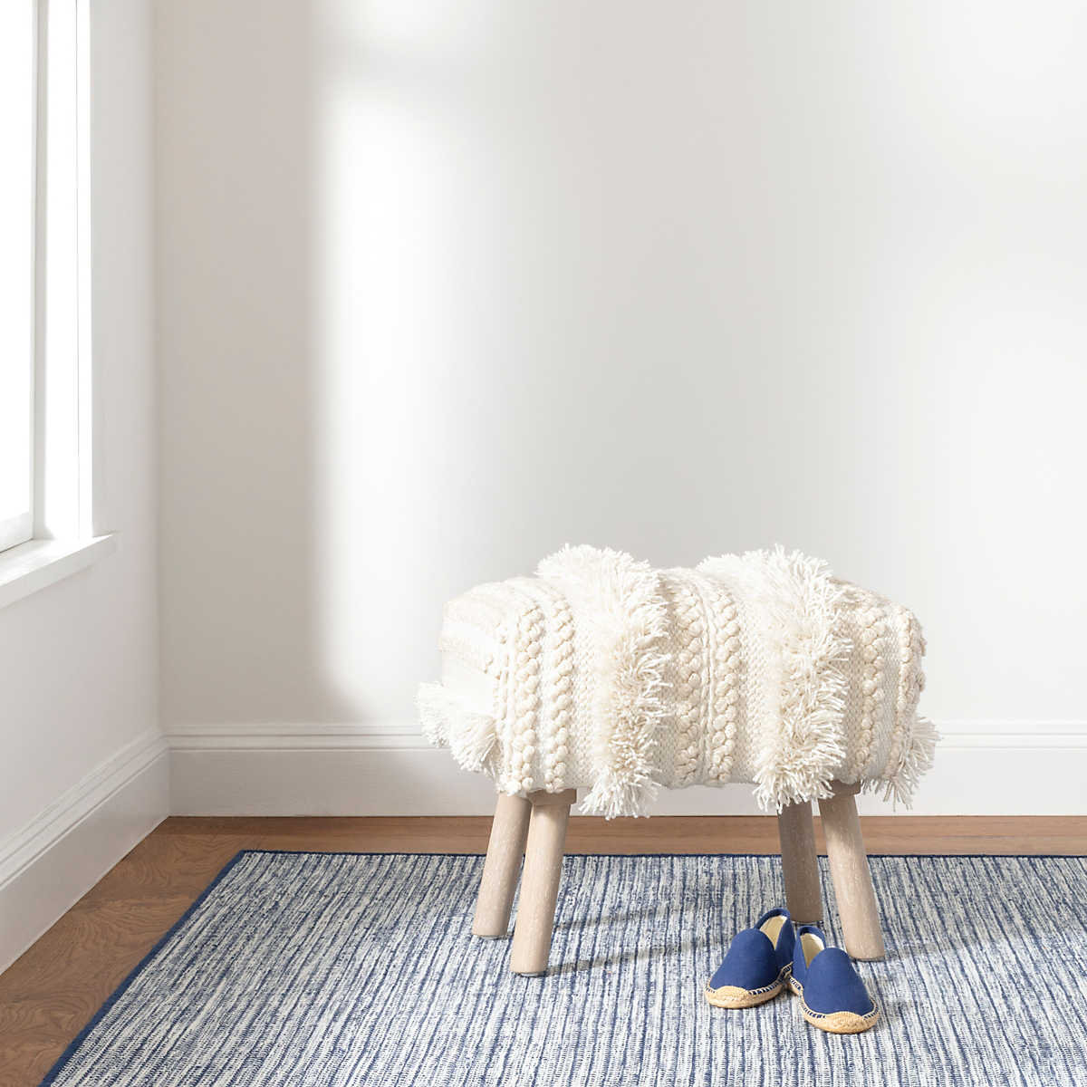 Tideline Navy Handwoven Indoor/Outdoor Rug, Rectangle 5' x 8'