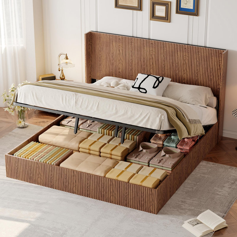 Grande base de lit avec rangement ondulé et ondulé, Très grand lit