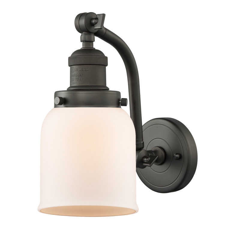 Applique murale 1 lumière 5 po Bell, Bronze frotté à l'huile, Boîtier blanc mat, Ampoule à DEL rétro de 6 watts