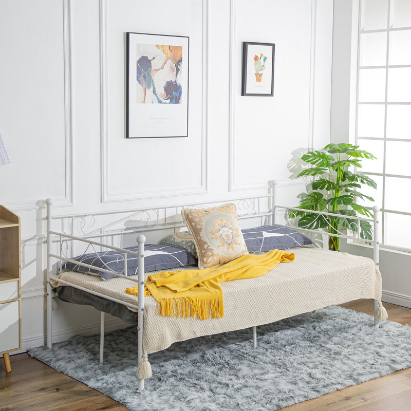Kennett Metal Daybed