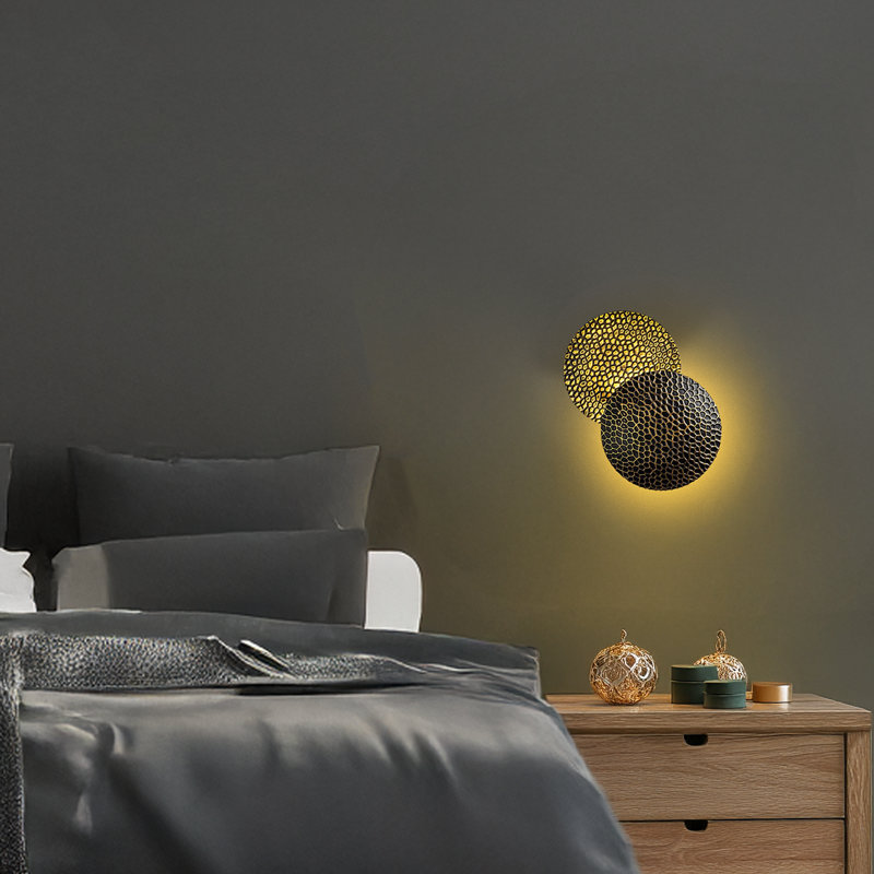 Metal Body SMD LED 3000K Oyster Shell Wall Sconce, 8.3" H x 8.3" W x 5.9" D, Gold/Black