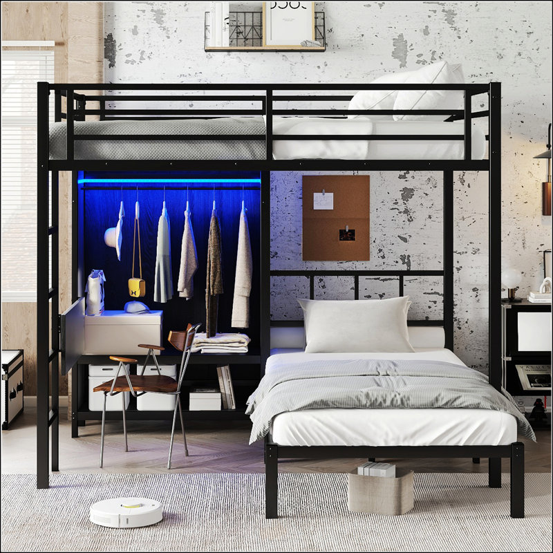 Lit superposé double au-dessus de simple avec bureau pliant