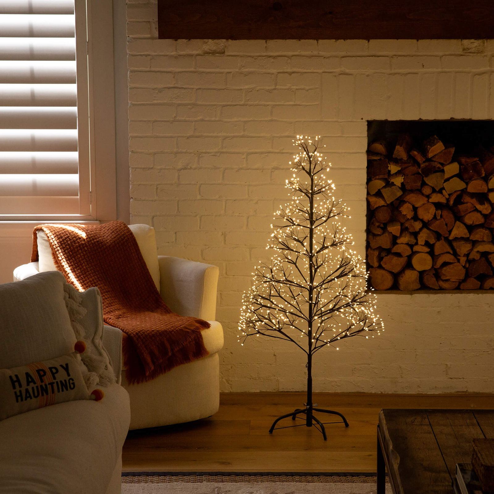4' Pre-Lit Halloween Starburst Tree