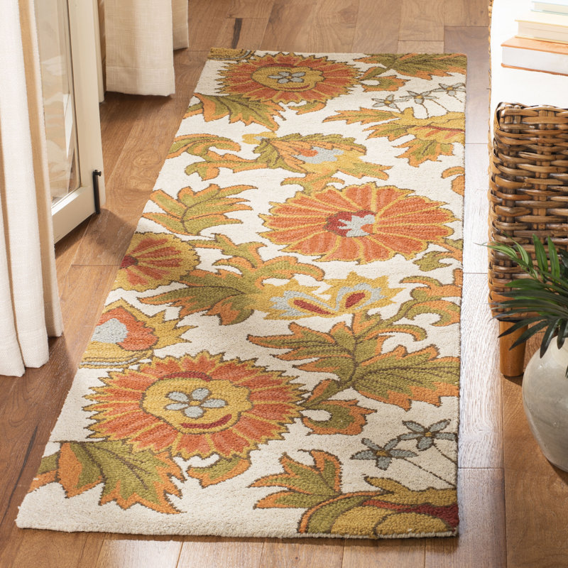 Emrick Blossom Hand Hooked Wool/Cotton/Latex Floral Rug in Ivory, Runner 2'3" x 8'