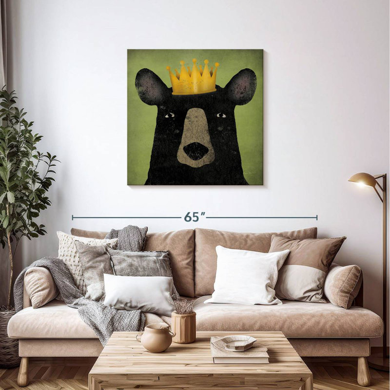 Brampt l'ours noir avec couronne