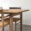 Table de salle à manger rectangulaire en bois massif-105170629-105170626