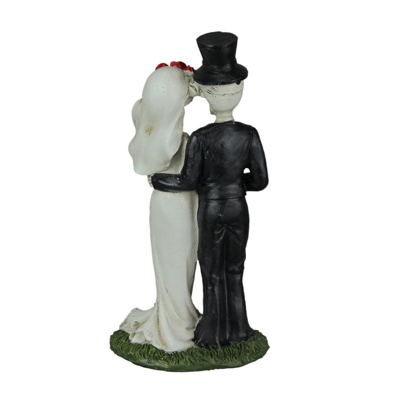 Statue de couple de fiancés