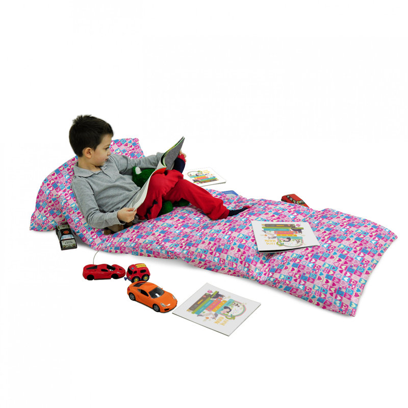 Housse de coussin d'extérieur Hearts in Square Shapes Celebrate, H 2 po x l 27 po x P 88 po