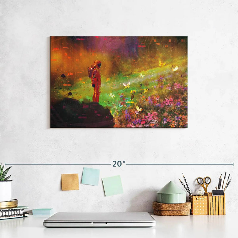 Kelan Astronaut Space Florals, 8" H x 12" W