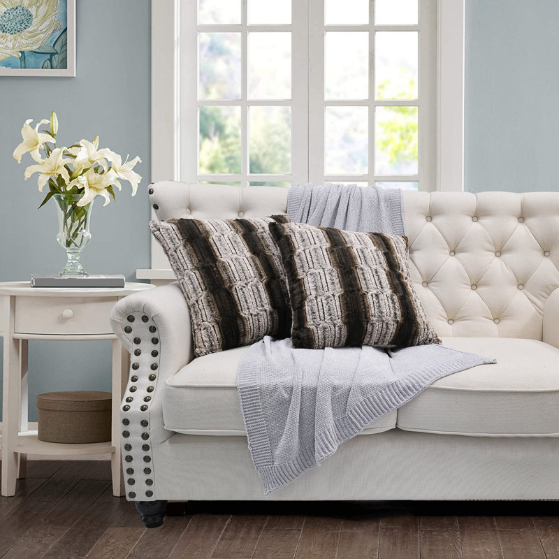 Housses de coussin en fausse fourrure, Niger, 20 po x 20 po