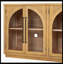 Grande armoire-buffet à 4 portes avec portes vitrées, armoire arquée avec tablettes réglables pour la cuisine, la salle à manger et le salon (bois naturel)