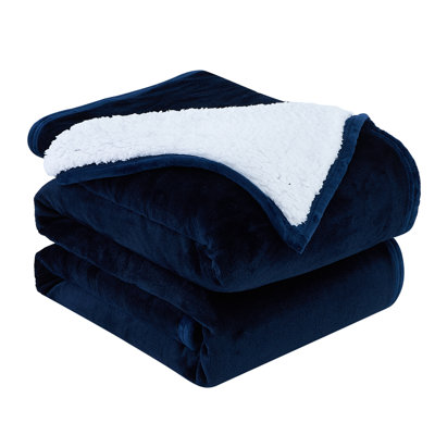 Jeté et molleton réversible surdimensionné en micro-molleton et fausse peluche Sherpa Southshore Fine Linens