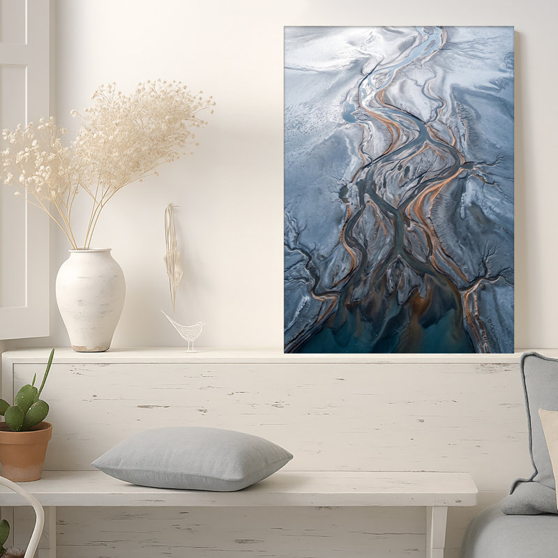 Toile vue aérienne de canaux tressés dans des tons bleus et bruns, H 48 po x l 36 po