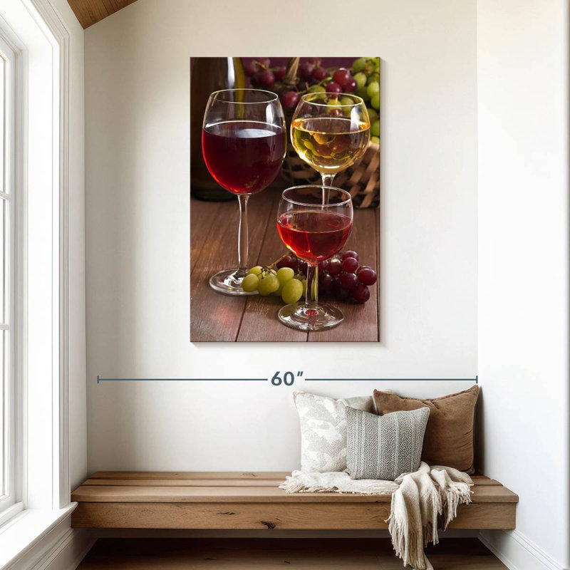 Verres à vin blancs et rouges Yarlin, H 45 po x l 30 po