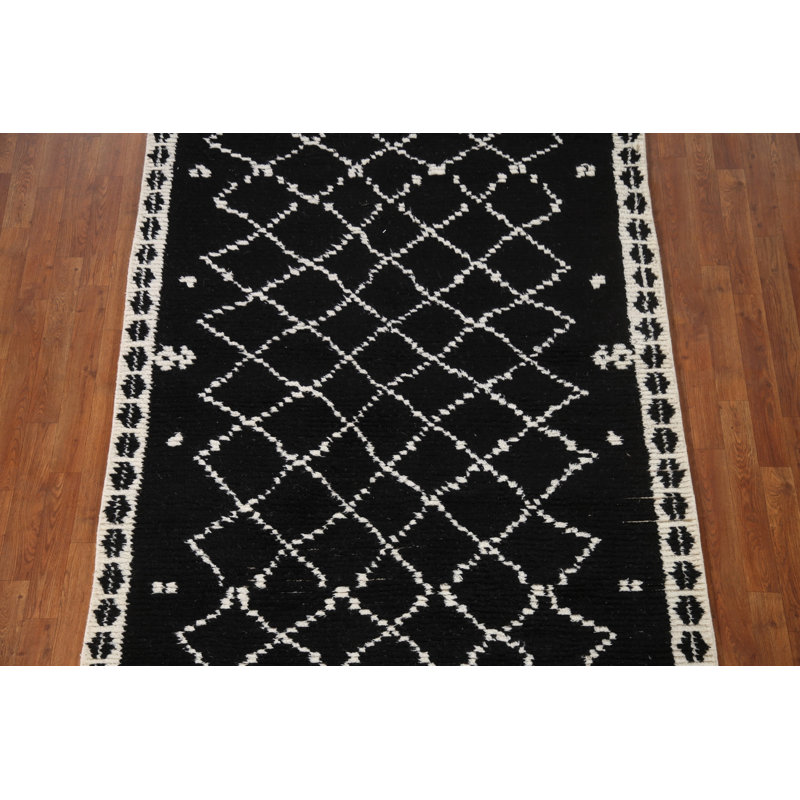 Tapis noir indien moelleux 5 x 8 po