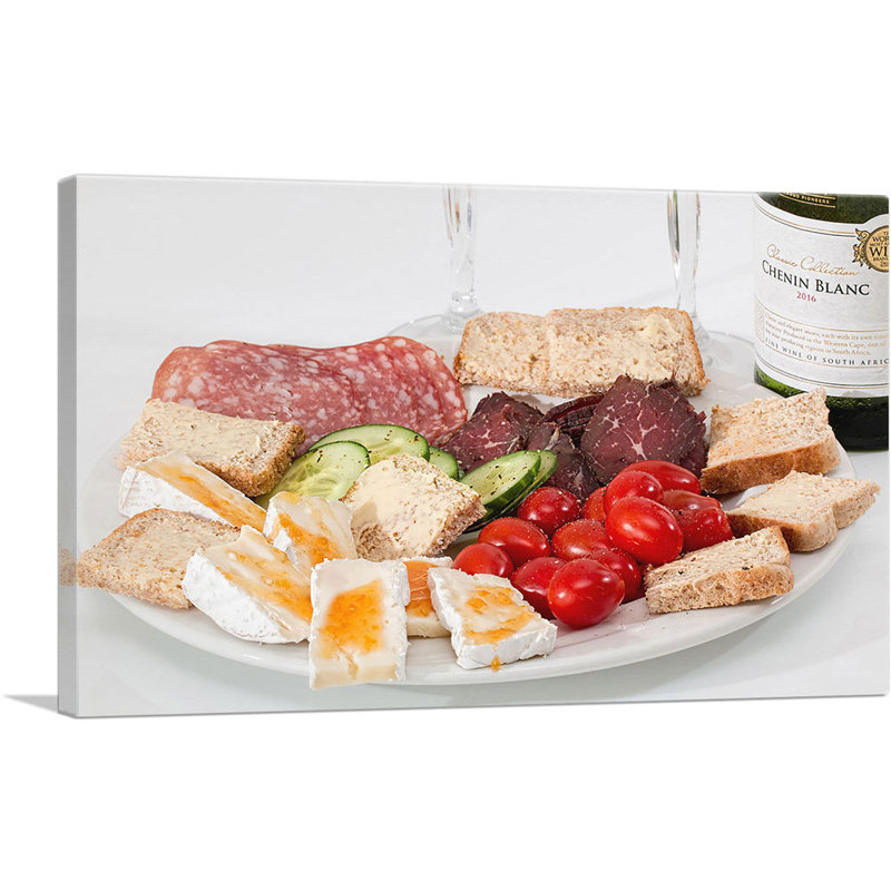 «Food Plater with Cheese Meat Bread and Wine Diner», reproduction de photo sur toile tendue, H 12 po x l 18 po x P 0,75 po